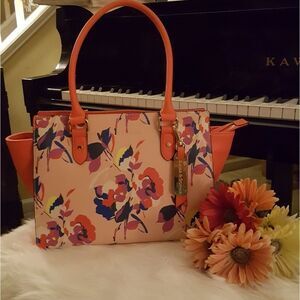 🌺TANGERINE LEATHER FLOWERED SATCHEL🌺